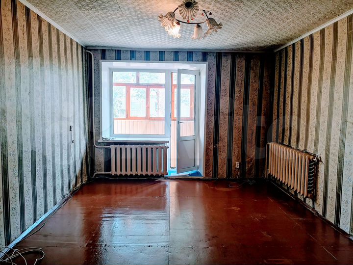 Комната 21 м² в 4-к., 4/4 эт.