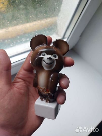 Олимпийский мишка 1980 года фарфоровые