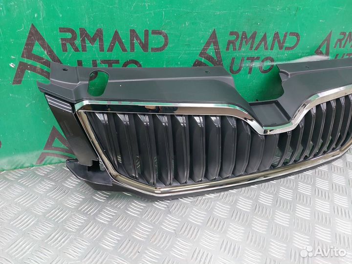 Решетка радиатора Skoda Octavia 3 A7 (5E)