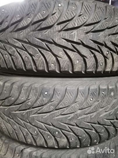 Yokohama A043A 225/65 R17 120J