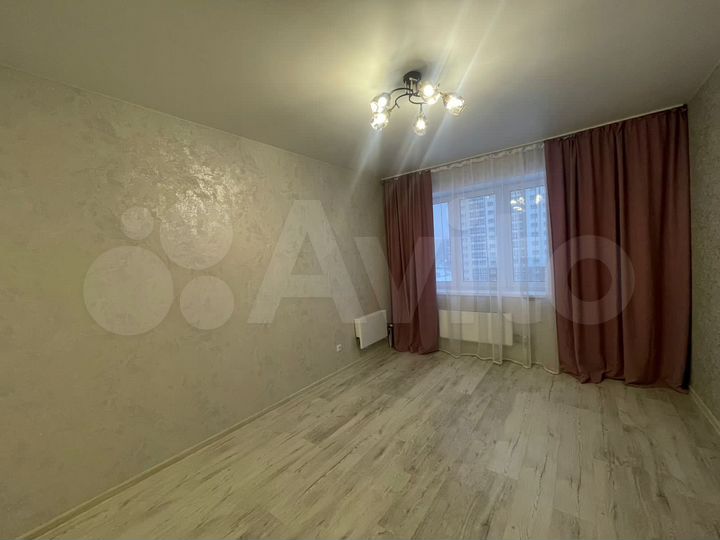 1-к. квартира, 42 м², 9/17 эт.