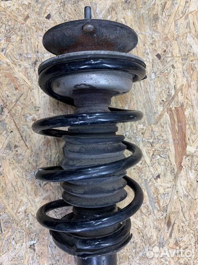 Армотизатор П Пд BMW E84