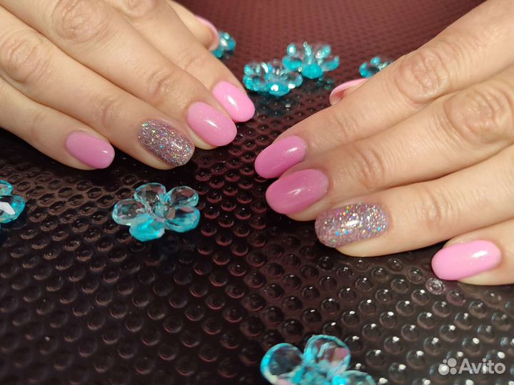 Наращивание ногтей, маникюр