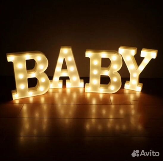 Светодиодная лампа в виде букв алфавита