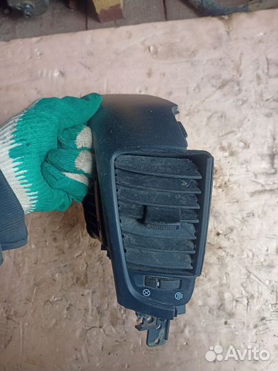 Воздуховод салона Kia Sorento SUV 2.5 D4CB 2009