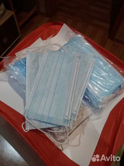 Маски одноразовые новые