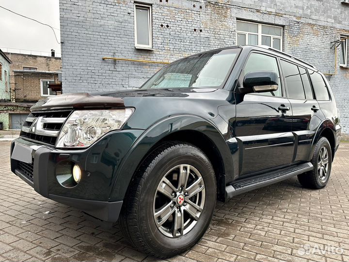 Mitsubishi Pajero 3.2 AT, 2009, 238 000 км