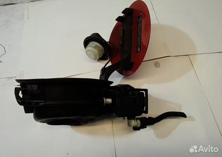 Лючок бензобака Опель Астра J