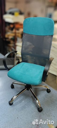 Офисное компьютерное кресло
