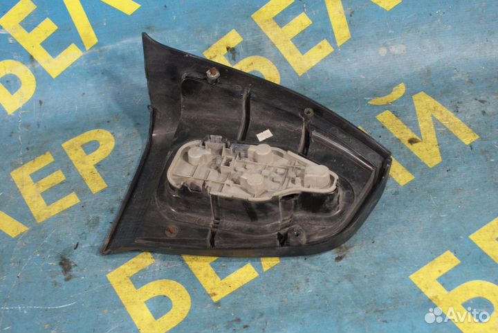 Задний правый фонарь Nissan Primera P10