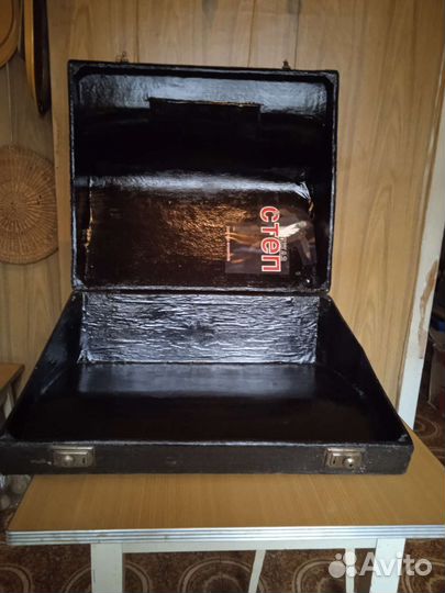 Чемодан для аккардеона