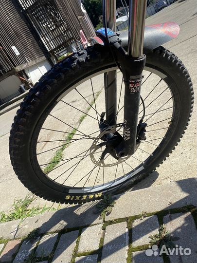 Велосипед DH