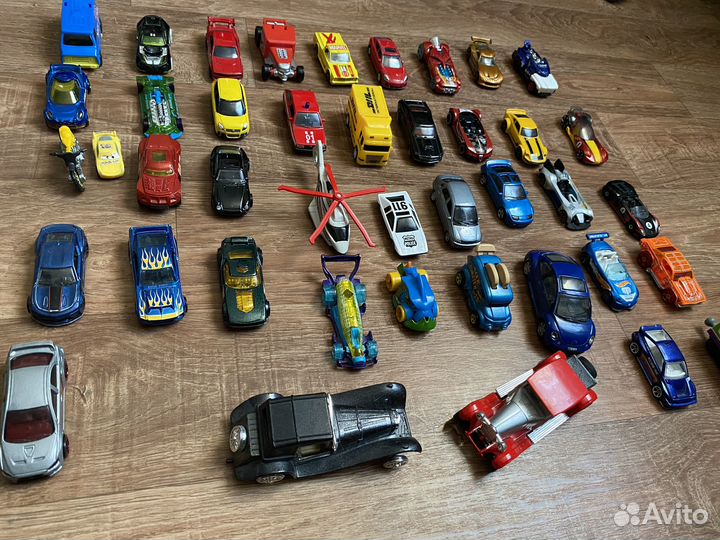 Hot wheels машинки