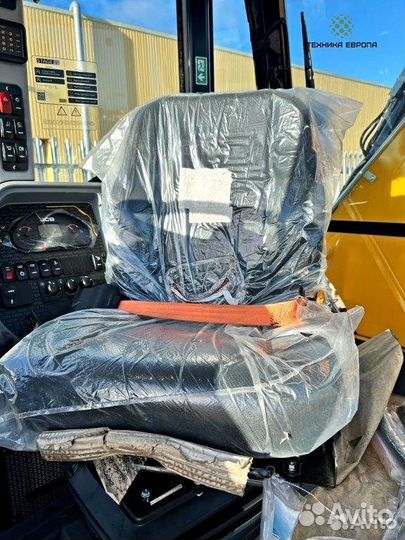 Экскаватор-погрузчик JCB 3CX PLUS, 2023