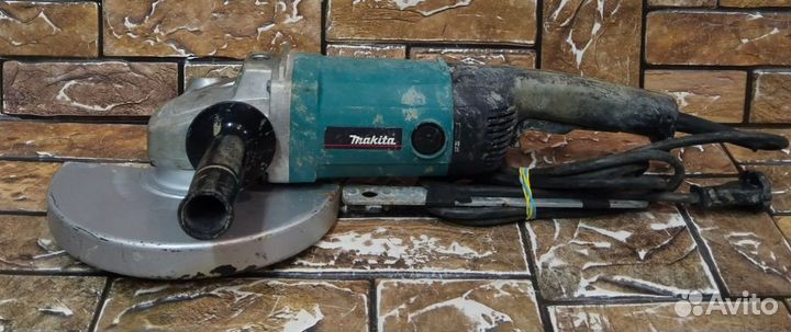 Ушм сетевая Makita 9069, 230 мм, 2000 Вт