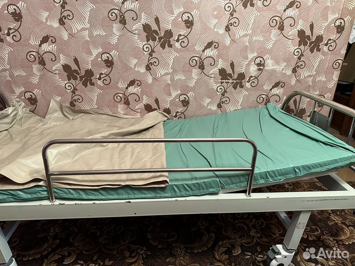 Кровать для лежачих больных бу