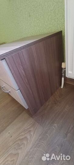 Тумбочка прикроватная