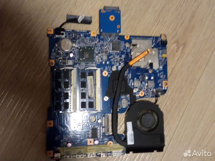 Материнская плата