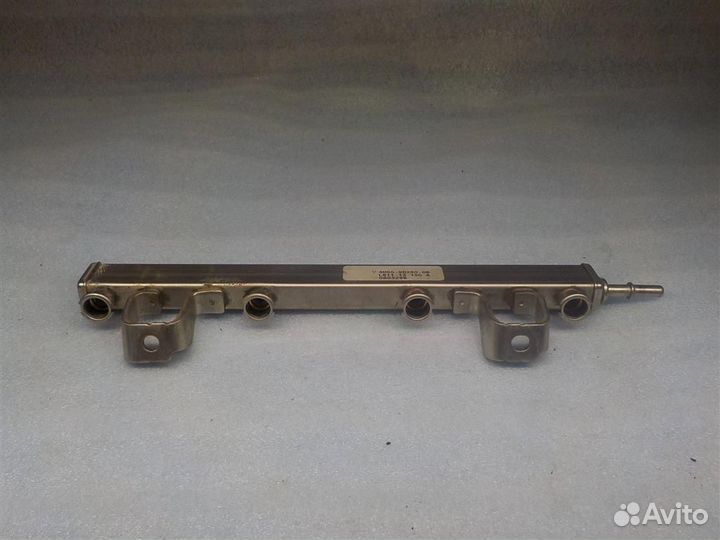 Рейка топливная (рампа) Ford Focus II 2005-2011