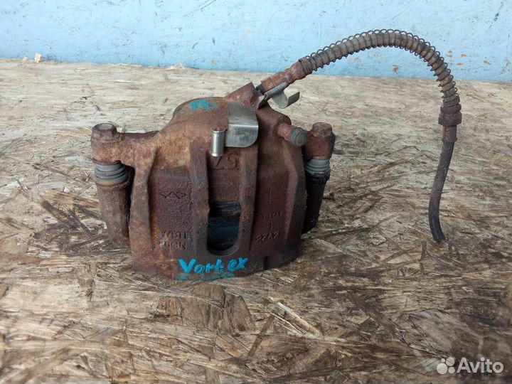 Суппорт тормозной передний левый Vortex Estina