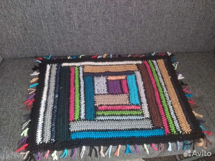 Коврик вязаный крючком