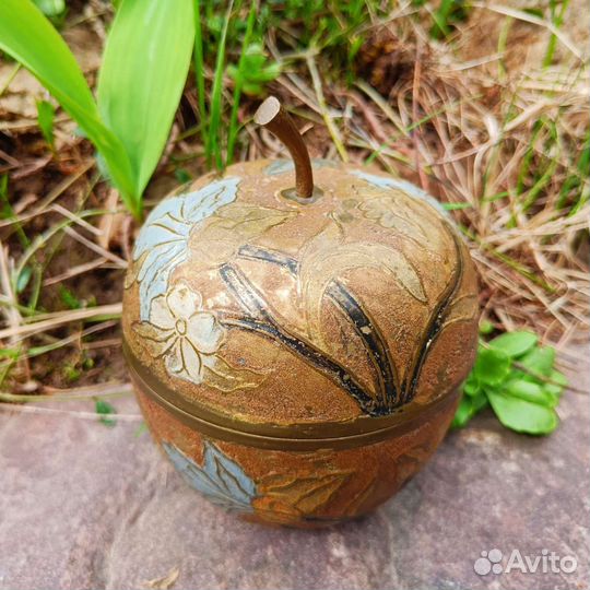 Латунная шкатулка-яблоко, Англия