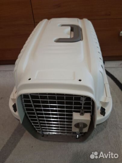 Переноска для собак и кошек