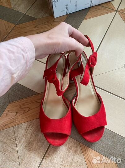 Туфли женские разные