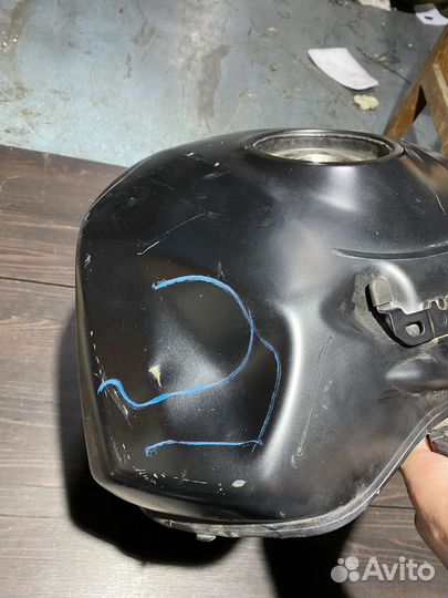 Бензобак для Suzuki GSR750 11-16