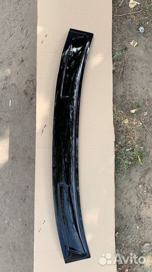 Спойлер на стекло фокус 2