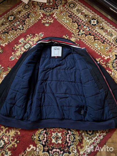 Tommy Hilfiger ветровка размер S