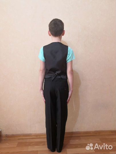Жилет + брюки рост 140-145, прокат