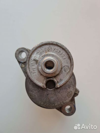 Натяжитель и ролик ремня генератора logan