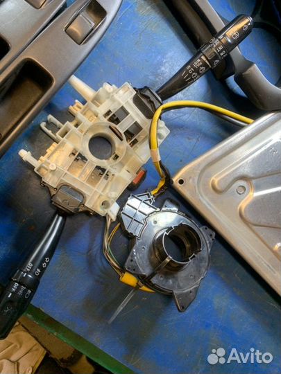 Накладка на торпедо Subaru Forester SG EJ205 2005