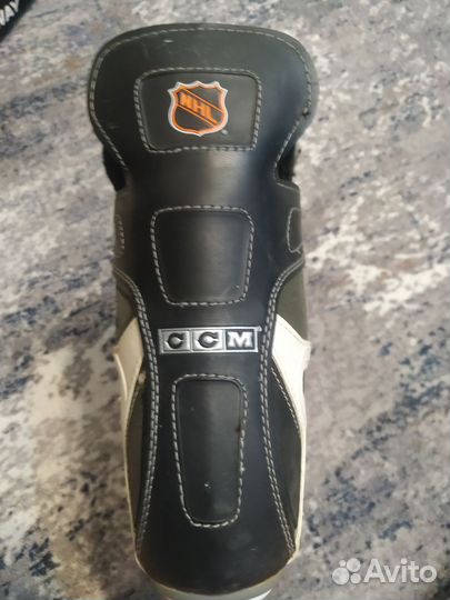 Коньки хоккейные ссм