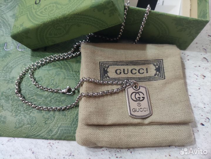 Gucci цепочка с кулоном