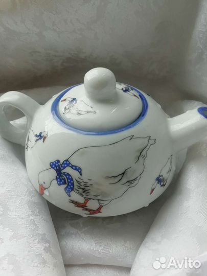 Чайник заварник Гуси фарфор новый