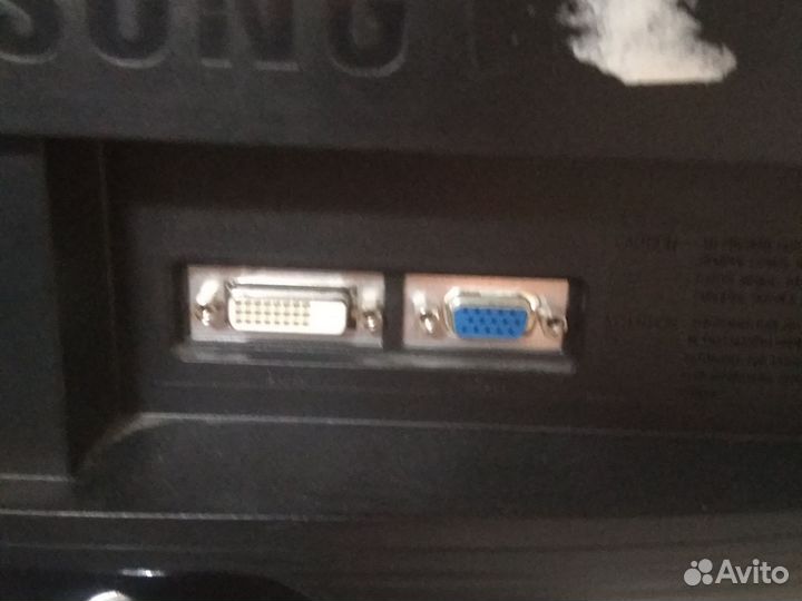 Монитор Samsung