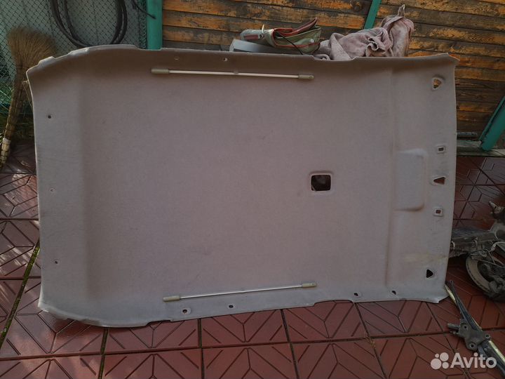 Обшивка потолка с доп подстеткой Nissan cube