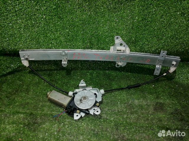 Стеклоподемник передний правый nissan Terrano LR50