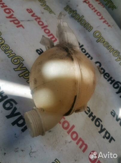 Бачок расширительный Peugeot 308