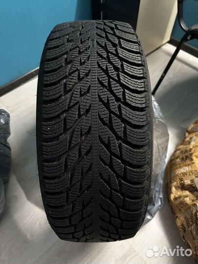 Nokian Tyres Hakkapeliitta R3 235/55 R18 104R