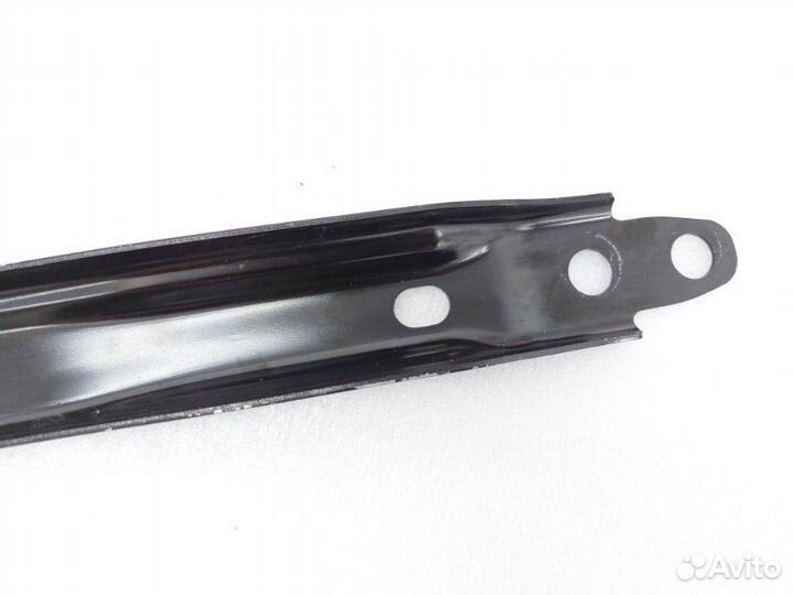 Кронштейн подрамника правый Hyundai Sonata DN G4NA