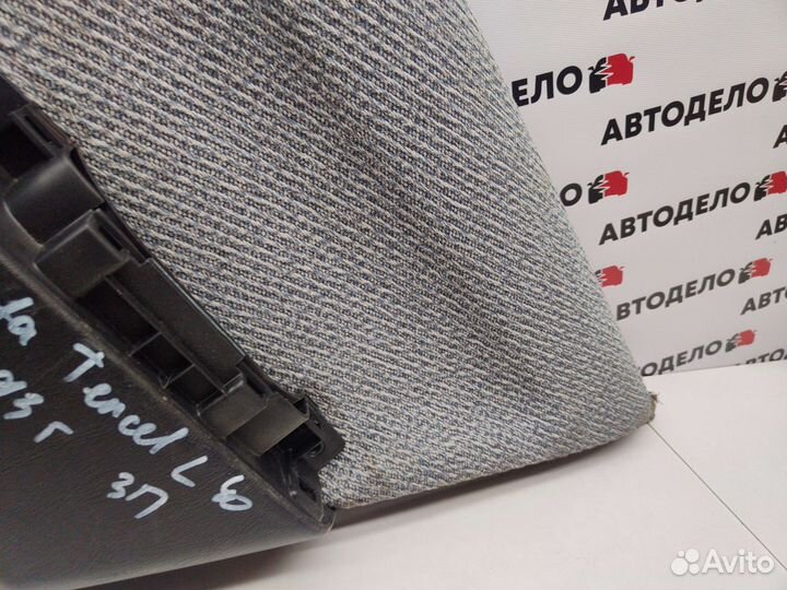 Обшивка двери задняя правая Toyota Tercel L40