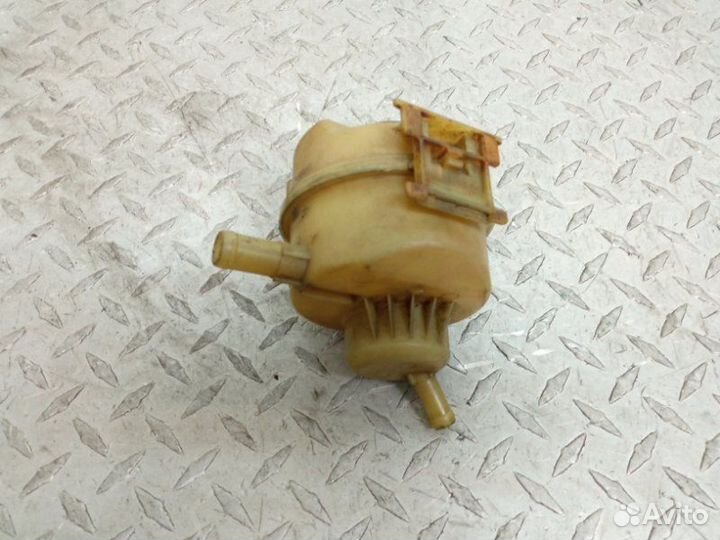 Бачок гур Renault Sandero Stepway 2019