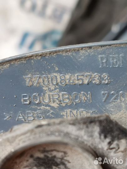 Крышка зеркала внутренняя Renault Clio II (1998—20