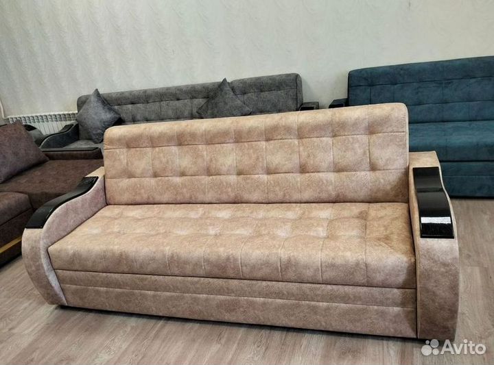 Прямой диван в наличии не б/у