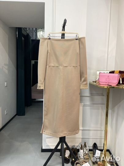 Деловое платье Fendi