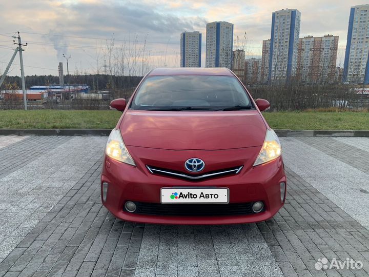 Toyota Prius Alpha 1.8 CVT, 2011, 236 000 км
