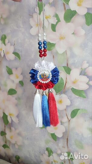 Подвеска в авто на зеркало